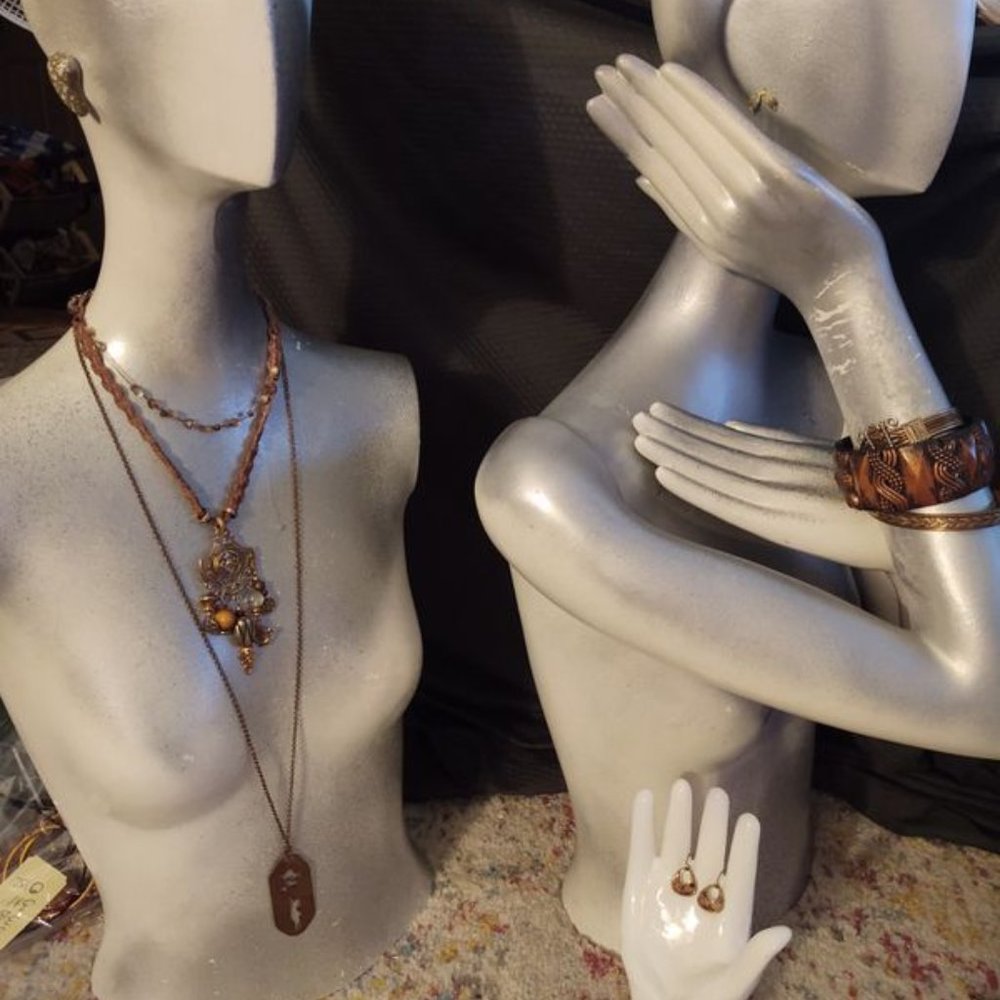 $25 Set Lot Brown Necklace Bracelet Earrings